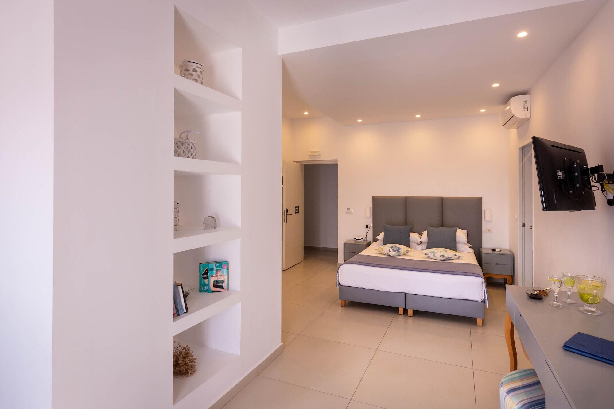 Mar N Mar Crown Hotel-Suites Kamári Eksteriør billede