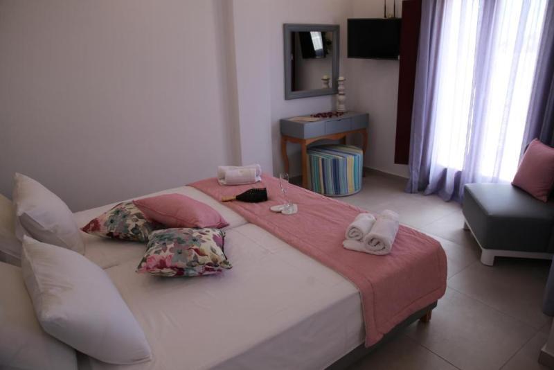 Mar N Mar Crown Hotel-Suites Kamári Eksteriør billede
